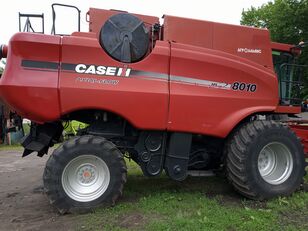 Case IH 8010 Axial-Flow grain harvester
